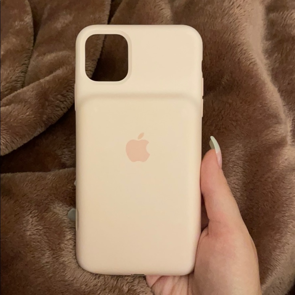 iPhone 11 Pro Max smart battery case